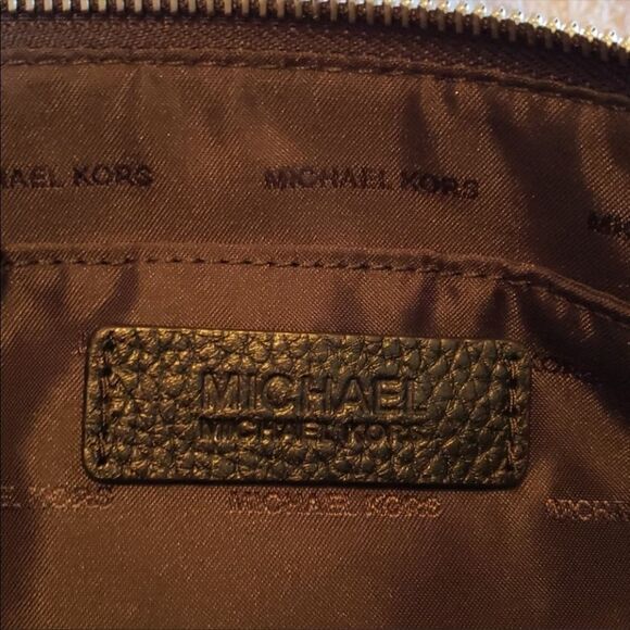 Michael Kors James Large Leather Clutch & Crossbody - Picture 4 of 13